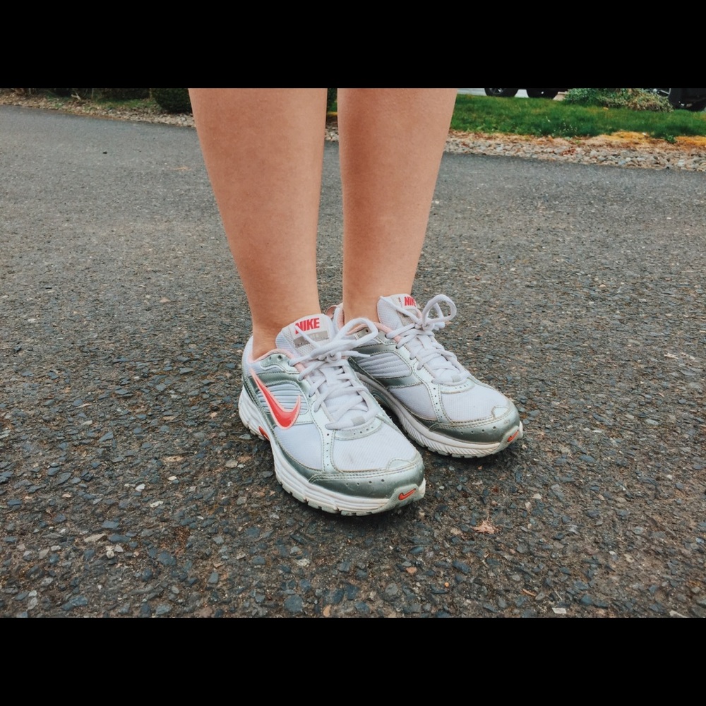 White Nike’s